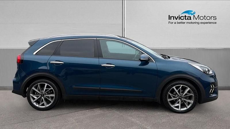 Used Kia Niro 139 HP (102 kW) 2022 Ocean blue SUV