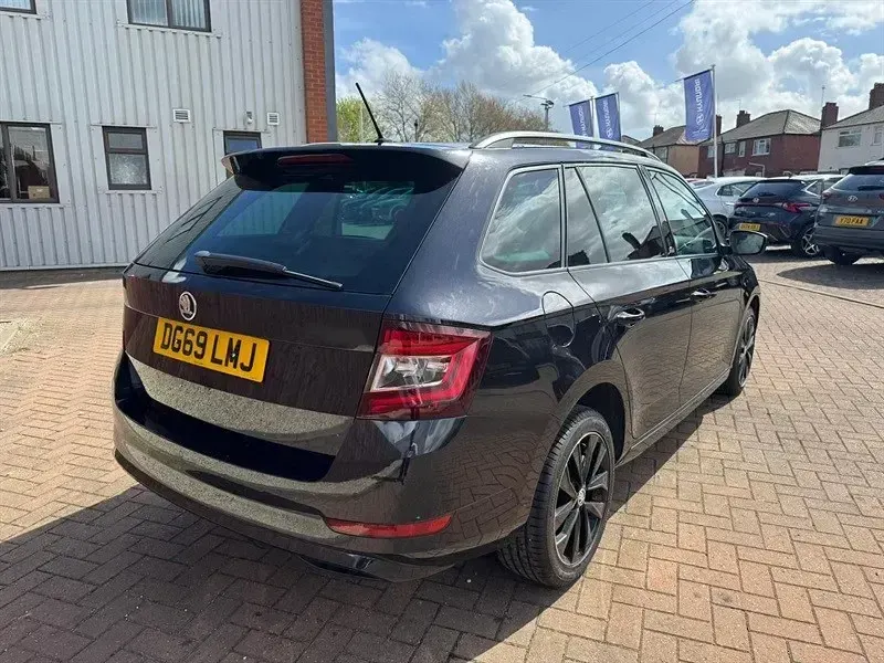 Gebraucht Skoda Fabia Monte Carlo 110 PS (80 kW) 2019 Schwarz Kleinwagen
