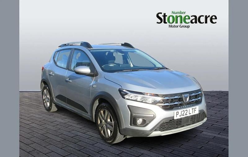 Used Dacia Sandero Comfort 90 HP (66 kW) 2022 Grey SUV