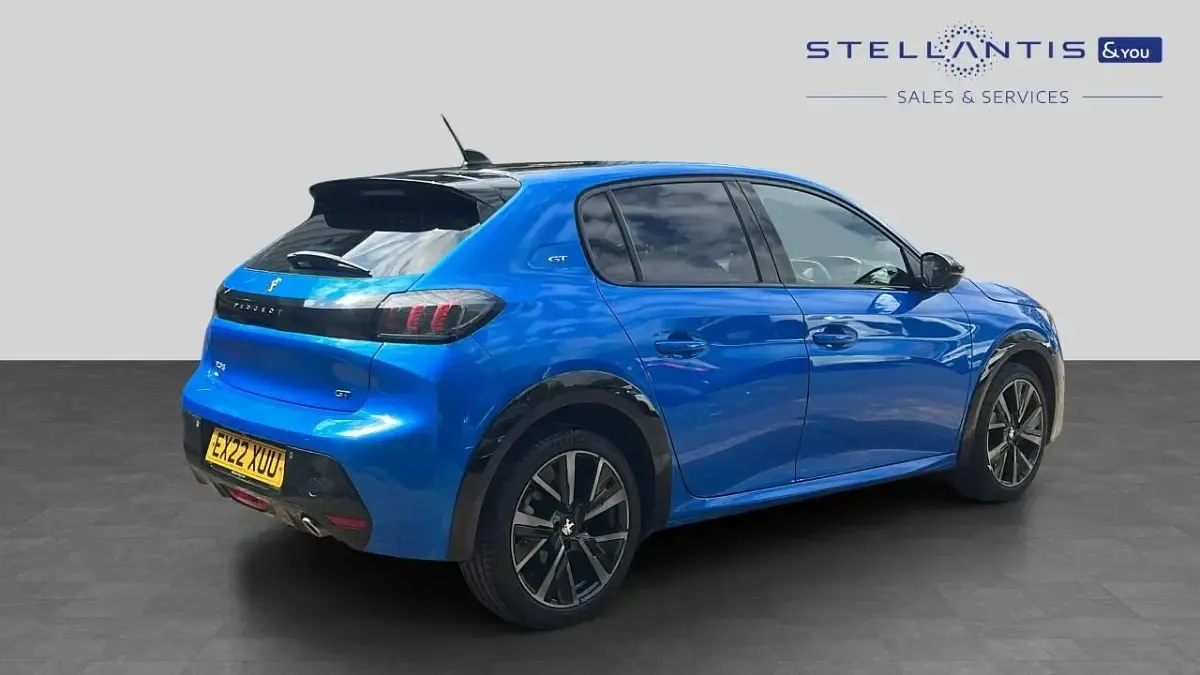 Used Peugeot 208 Premium 99 HP (72 kW) 2022 Blue Hatchback