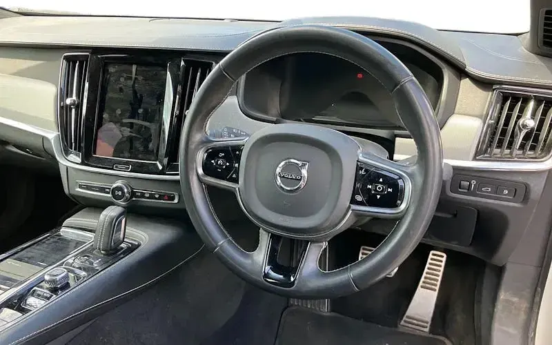 Usado Volvo S90 R-Design 390 CV (286 kW) 2021 Blanco Berlina