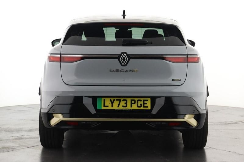 Used Renault Megane E-Tech Iconic 160 kW (218 HP) 2024 Grey  Hatchback