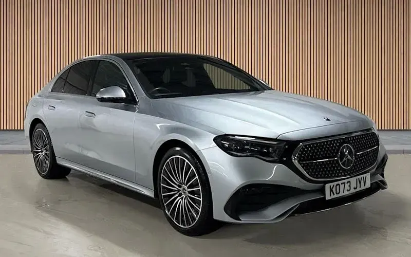 Used Mercedes E300 AMG Line Premium Plus 313 HP (230 kW) 2026 Sedan