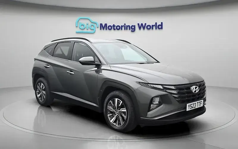 Used Hyundai Tucson SE 180 HP (132 kW) 2023 Grey SUV
