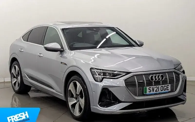 Begagnad Audi e-tron Sportback S-Line 300 kW (408 HK) 2021 SUV