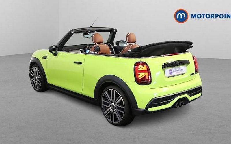Used Mini Cooper S Cabriolet Exclusive 178 HP (130 kW) 2022 Yellow Cabriolet