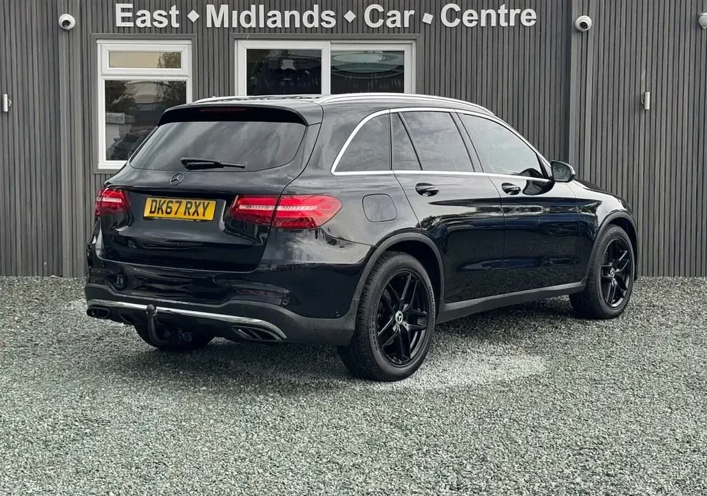 Begagnad Mercedes GLC220 AMG line 170 HK (125 kW) 2017 Svart SUV
