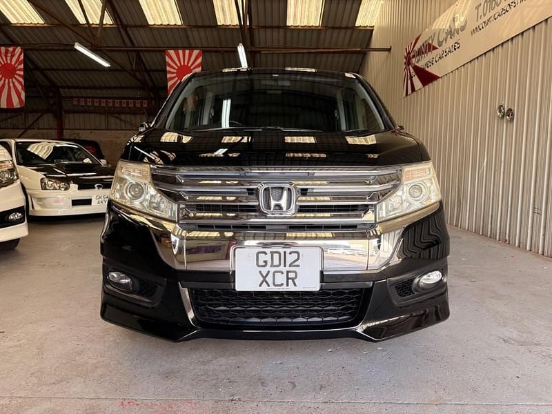 Używany Honda Stepwgn 2012 Czarny Minivan