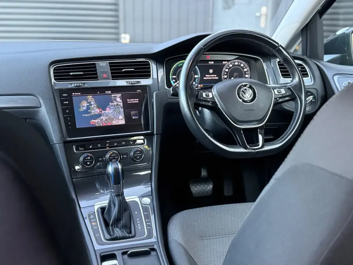 Used VW e-Golf 99 kW (135 HP) 2019 Grey Hatchback