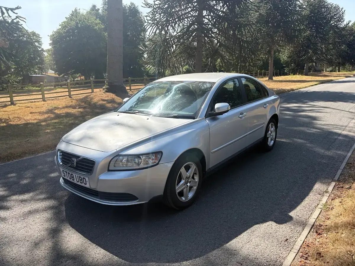 Used Volvo S40 98 HP (72 kW) 2008 Silver Sedan