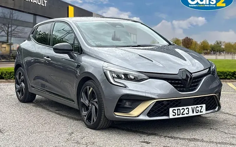Usado Renault Clio V Engineered 145 HP (106 kW) 2023 Citadino