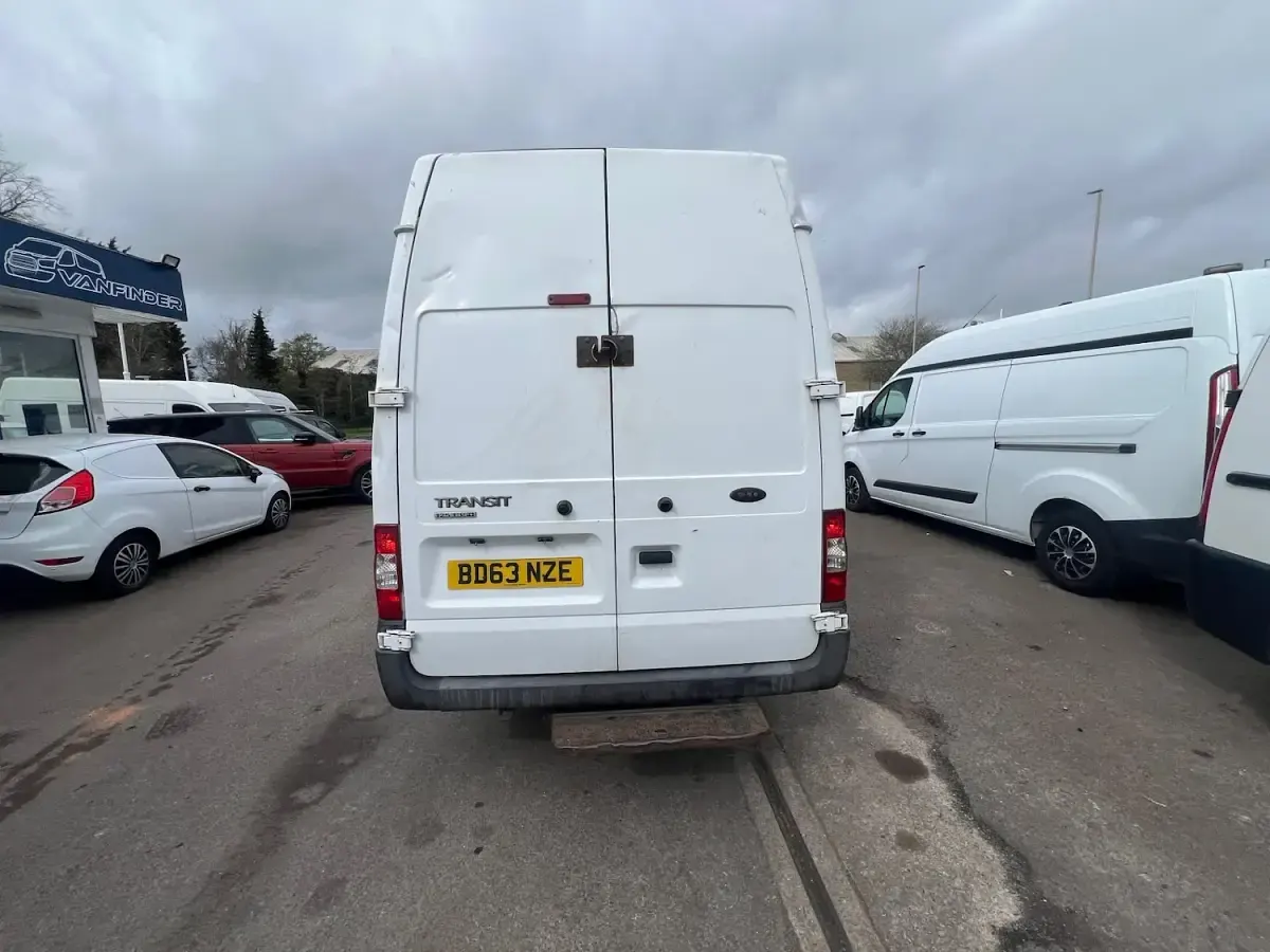 Used Ford Transit 125 HP (91 kW) 2013 White Van