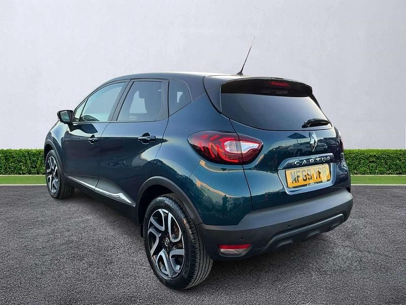 Used Renault Captur Iconic 90 HP (66 kW) 2019 Blue/black SUV
