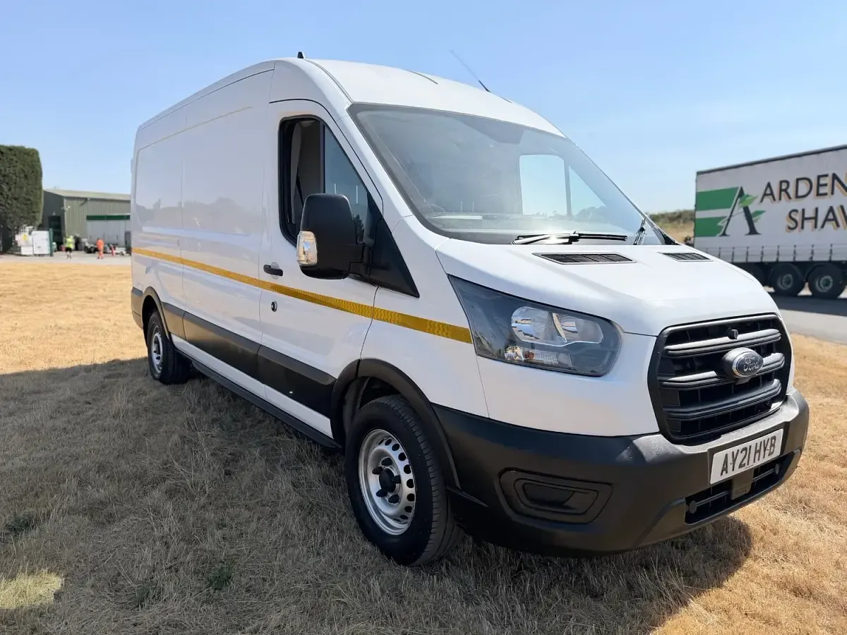 Used Ford Transit 130 HP (95 kW) 2021 White Van