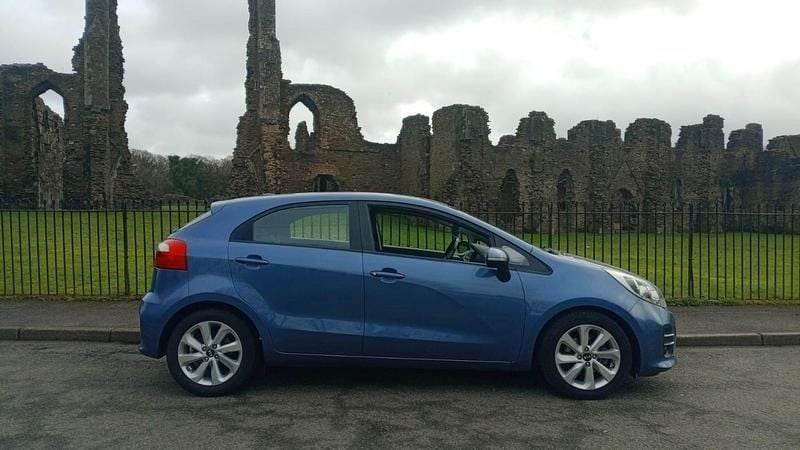 Used Kia Rio 2015 Blue Hatchback