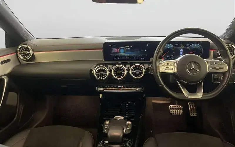 Used Mercedes CLA200 Executive 163 HP (119 kW) 2022 Sedan