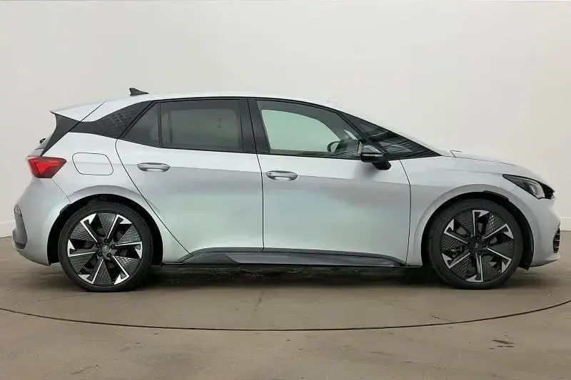 Used Cupra Born e-Boost 169 kW (231 HP) 2025 Silver Hatchback