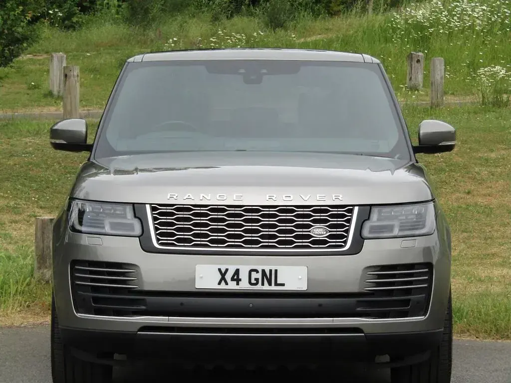 Used Land Rover Range Rover Vogue SE 2018 Silver SUV