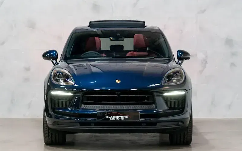 Used Porsche Macan 379 HP (278 kW) 2025 SUV