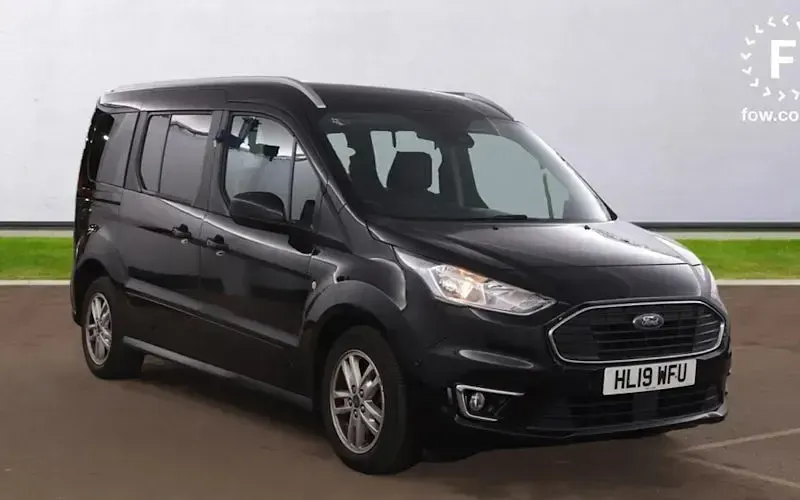 Used Ford Tourneo Titanium 120 HP (88 kW) 2021 Estate