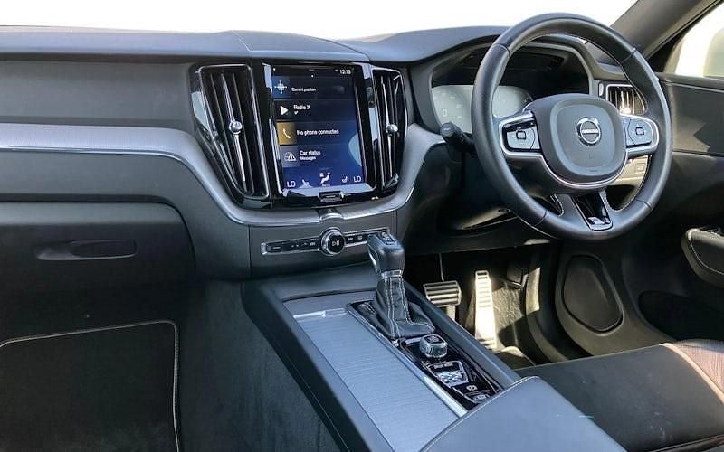 Usado Volvo XC60 R-Design 190 HP (139 kW) 2019 Branco SUV