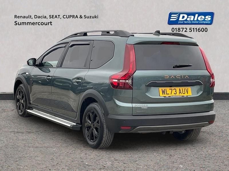 Used Dacia Jogger Extreme 2024 Green MPV