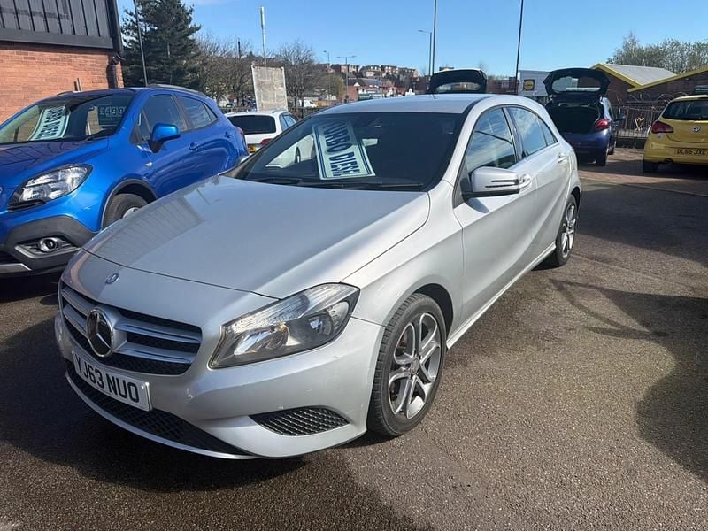 Used Mercedes A180 109 HP (80 kW) 2013 Silver Hatchback