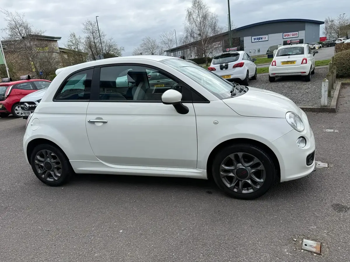 Used Fiat 500 S 69 HP (50 kW) 2014 White Hatchback