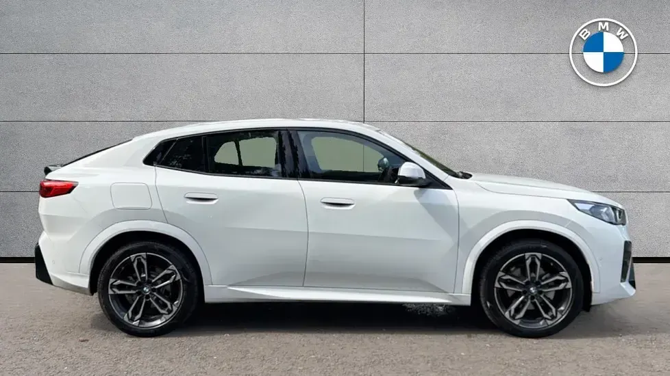 Used BMW iX2 M Sport 147 kW (201 HP) 2026 White SUV