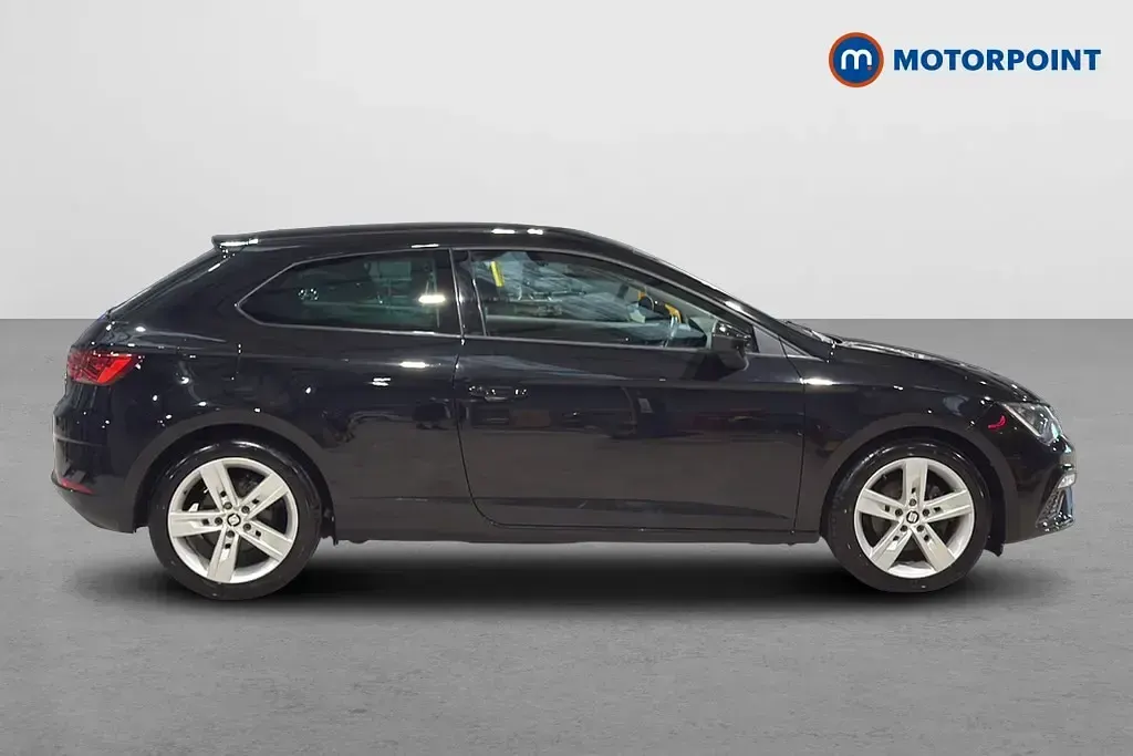Used Seat Leon FR 125 HP (91 kW) 2018 Black Coupe