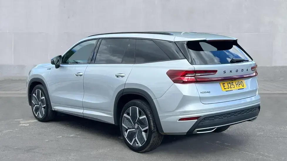 Used Skoda Kodiaq SportLine 150 HP (110 kW) 2025 Silver SUV