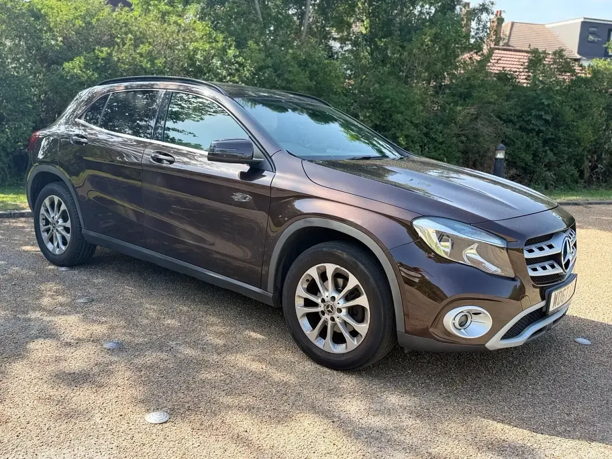 Used Mercedes GLA200 SE 156 HP (114 kW) 2018 Bronze SUV