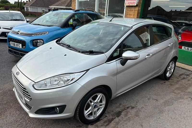 Silver Used 2013 Ford Fiesta Zetec Hatchback | £4,495 (Fair price) - Image 1/1