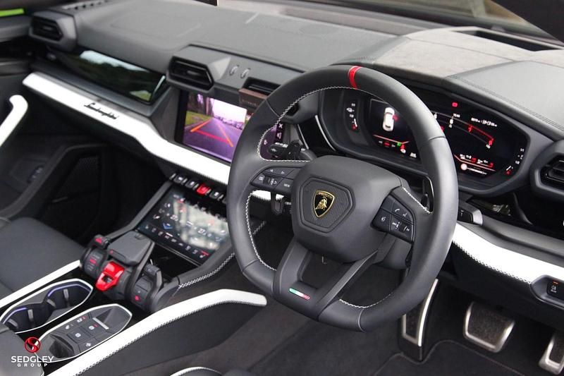 Used Lamborghini Urus 800 HP (588 kW) 2025 Black SUV