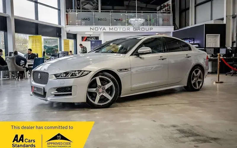 Used Jaguar XE R-Sport 179 HP (131 kW) 2017 Sedan