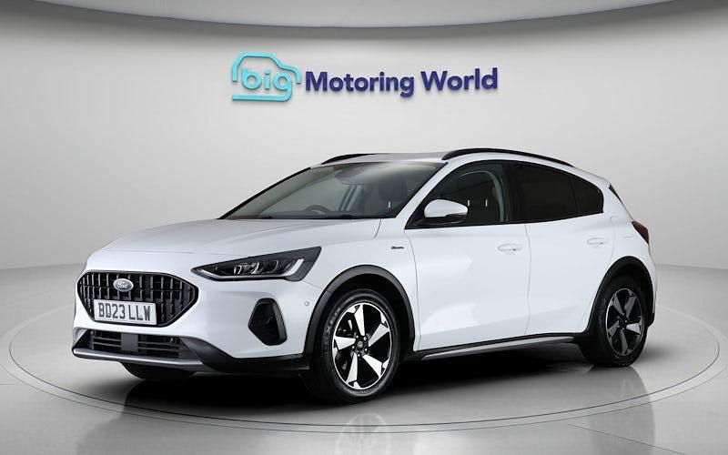 Begagnad Ford Focus Active 125 HK (91 kW) 2023 Vit Halvkombi