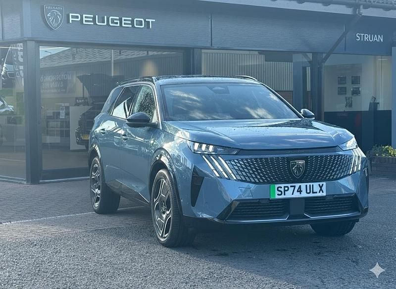 Used Peugeot 5008 GTi 156 kW (213 HP) 2024 Blue Hatchback