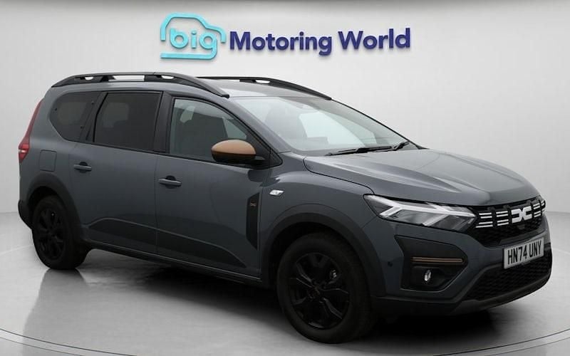 Used 2025 Dacia Jogger Extreme Estate | £21,600 (Fair price) - Image 1/4