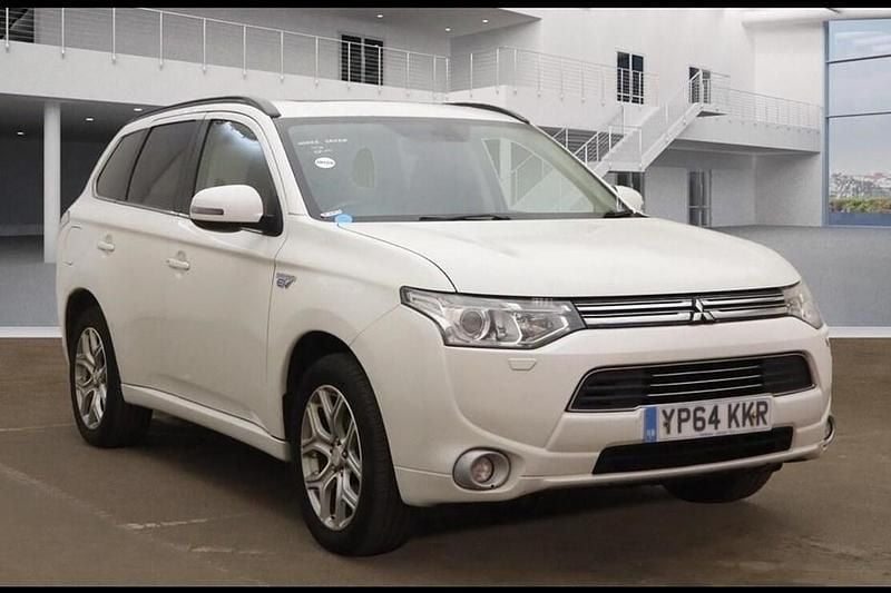 Used 2014 Mitsubishi Outlander P-HEV | £5,000 - Image 1/1