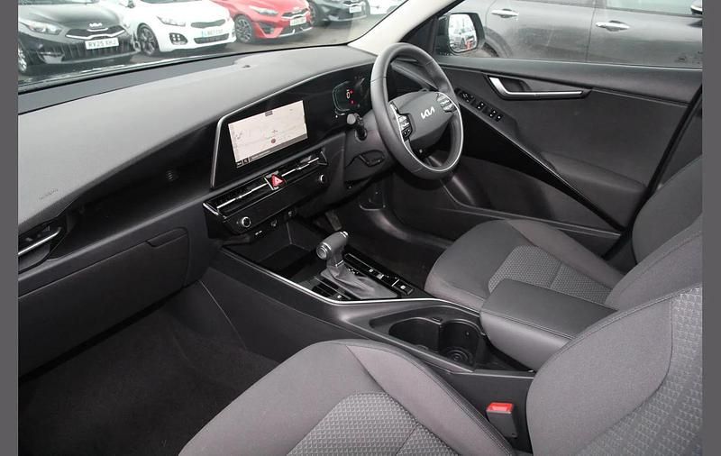 Used Kia Niro 127 HP (93 kW) 2025 Black SUV