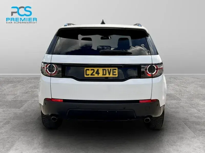 Used Land Rover Discovery Sport HSE 150 HP (110 kW) 2017 White SUV