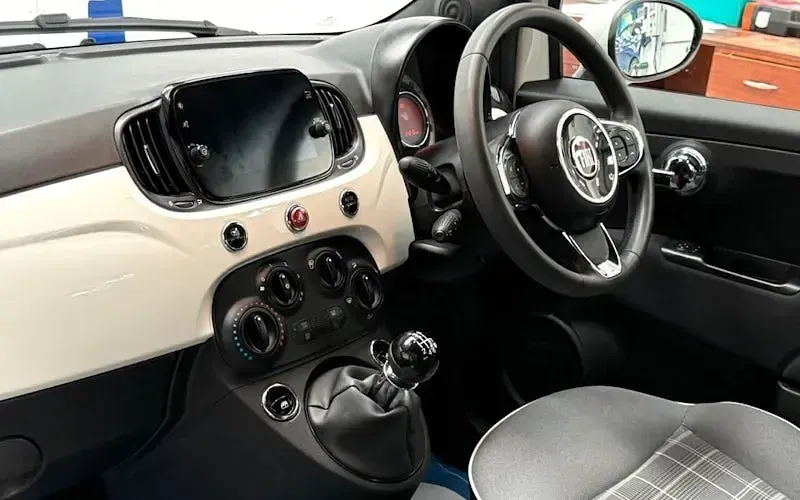 Used Fiat 500C Lounge 70 HP (51 kW) 2020 White Cabriolet