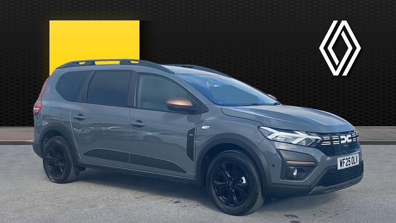 Used 2025 Dacia Jogger Extreme Estate | £21,995 (Fair price) - Image 1/4