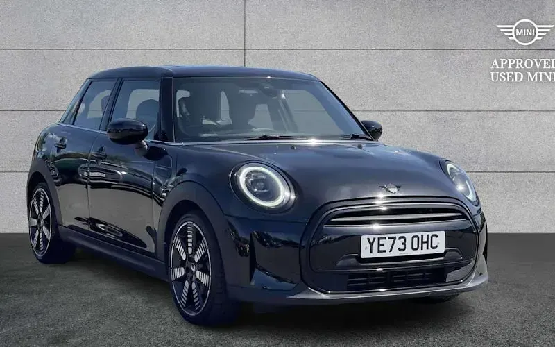 Used Mini Cooper Exclusive 136 HP (100 kW) 2023 Hatchback