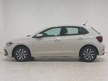 Begagnad VW Polo Life 95 HK (69 kW) 2024 Grå Halvkombi