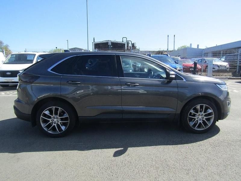 Begagnad Ford Edge Titanium 210 HK (154 kW) 2017 SUV