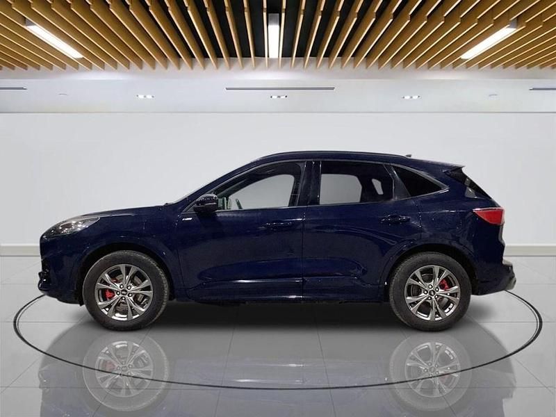 Usado Ford Kuga ST-Line 225 HP (165 kW) 2021 Azul SUV