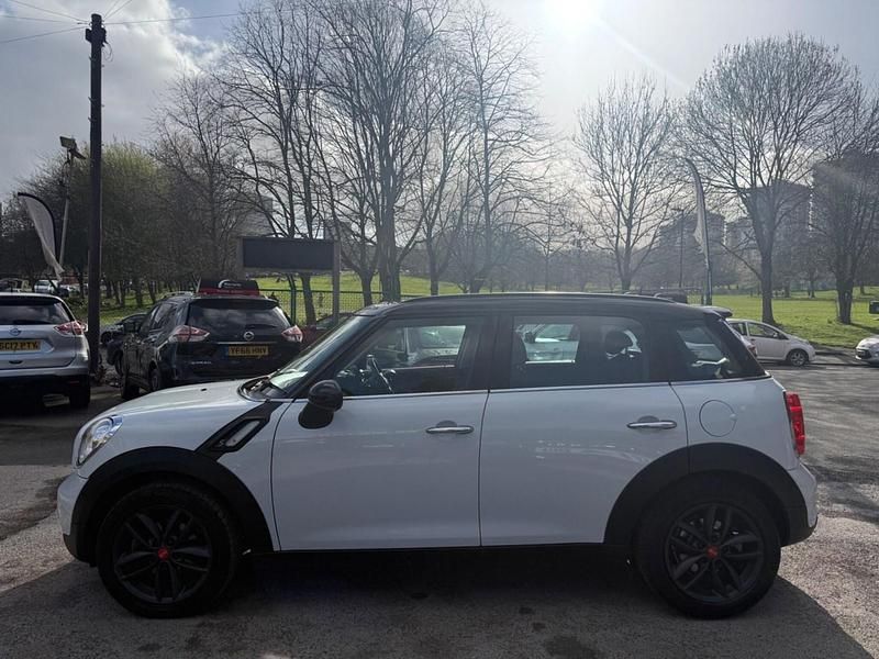Used Mini Cooper S 2013 White Hatchback