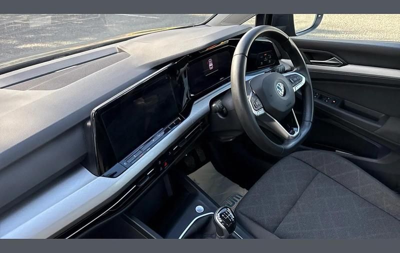 Used VW Golf VIII Life 147 HP (108 kW) 2022 Grey Hatchback