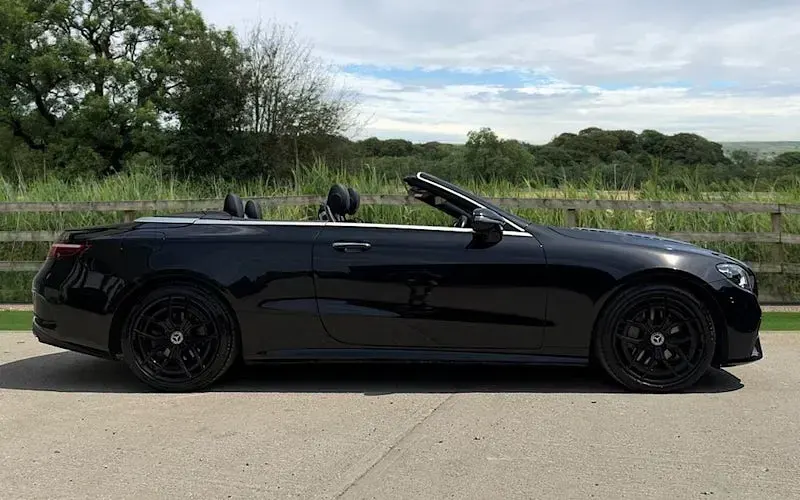 Used Mercedes E220 AMG Line Premium 194 HP (142 kW) 2021 Black Cabriolet